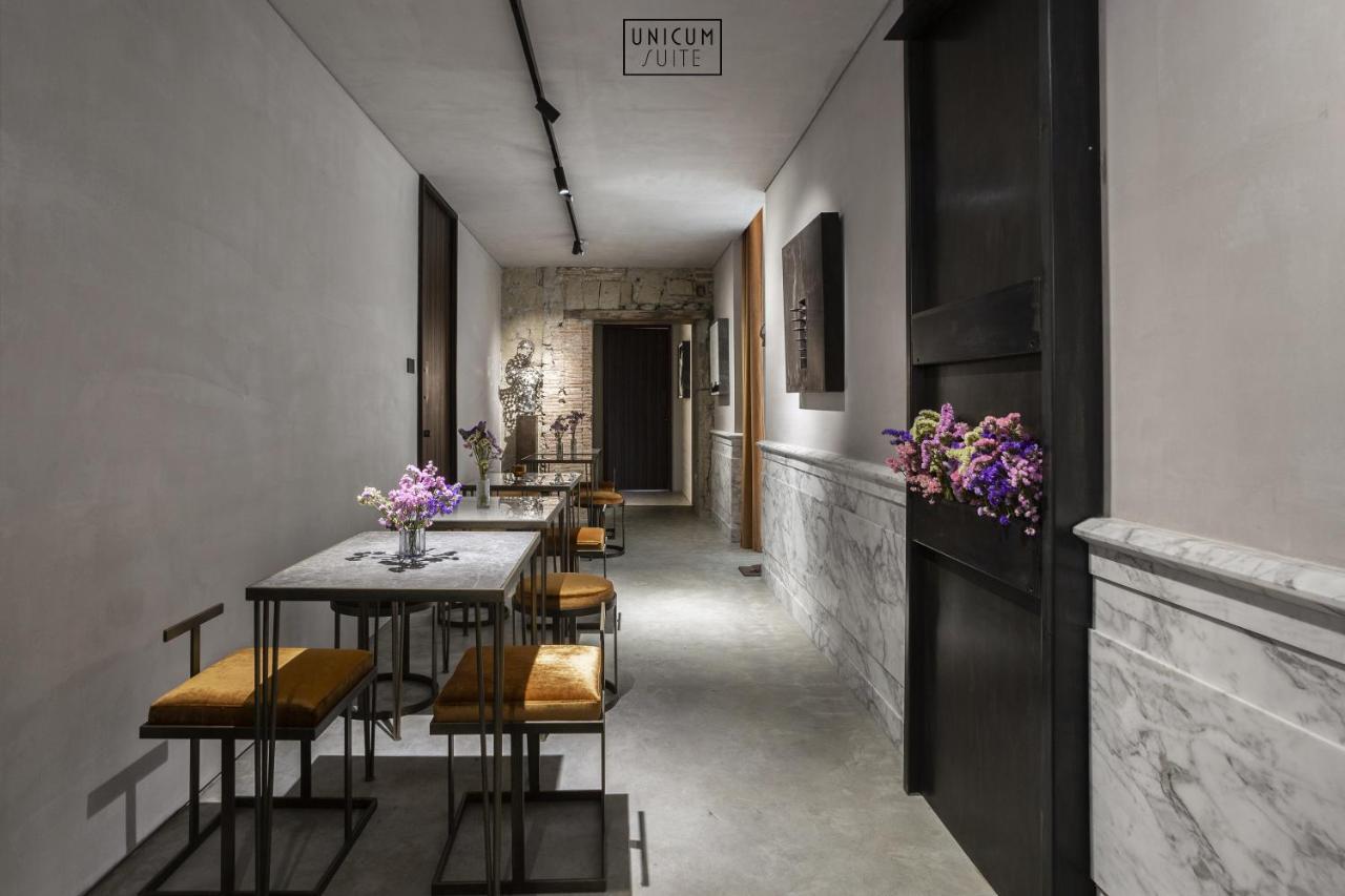 Unicum Suite Napoli Centro Storico Extérieur photo